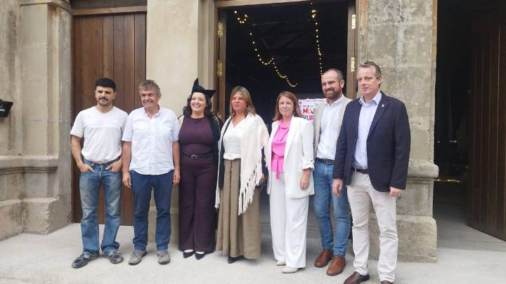 La emprendedora del taxi adaptado y multiusos de Cudillero, premio a la Mujer Rural de Asturias