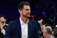 Blazers name assistant Tiago Splitter interim head coach after Chauncey Billups' arrest