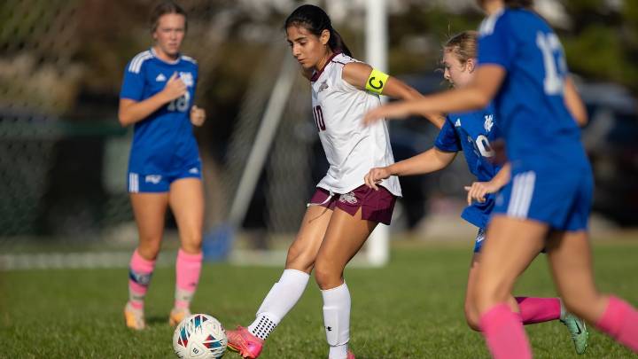 Monroy puts in three as Pleasantville tops Oakcrest -
