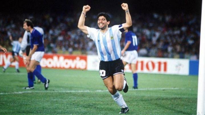 Maradona | A 65 años del nacimiento del más humano de todos los dioses