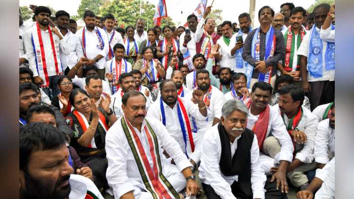 Shops shut, transport hit during Telangana bandh for backward classes reservation