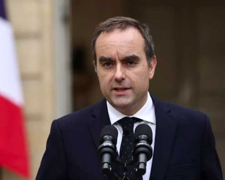 Renuncia el Primer Ministro de Francia Sébastien Lecornu tras tan solo 26 días en el cargo