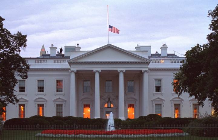 Man taken into custody after driving his car into security gate outside White House, authorities say