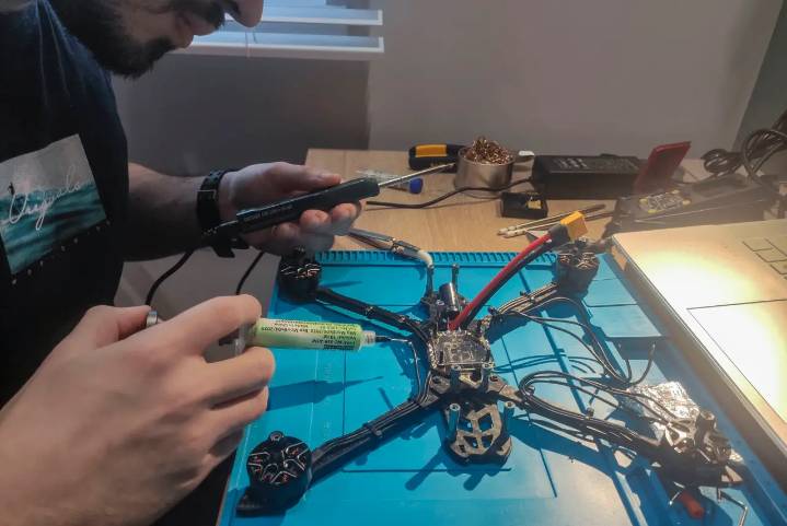 Desplazamiento forzado en Badiraguato por ataques con drones: gobernador Rocha