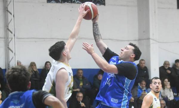 Comercial le puso la tapa a Argentino en el inicio de los playoffs; ¿lo cocinará?