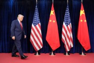 Trump leaves APEC early, ceding spotlight to China