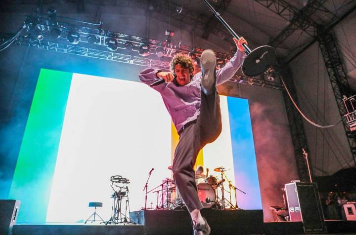 Turnstile Show Goes Viral After Fan’s Stage Dive