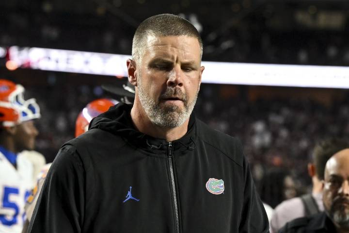 Deadspin | Report: Florida could fire Billy Napier this weekend