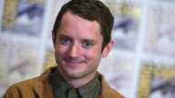 Elijah Wood crashes 'Lord of the Rings' themed wedding