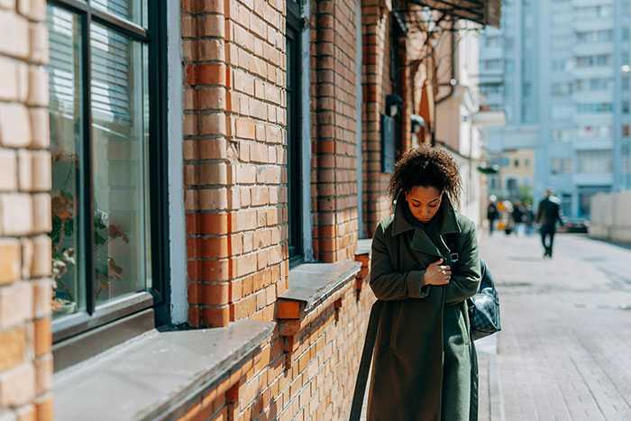 “You Dread Having To Spend Time With Them”: 26 Silent Signals You’re Falling Out Of Love