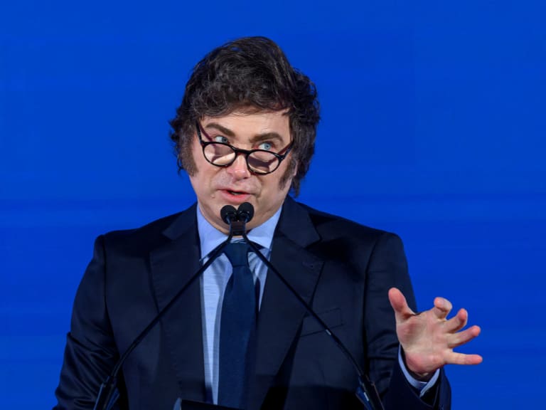 Crisis en el gabinete de Milei: Canciller presenta su renuncia a cuatro días de las elecciones legislativas