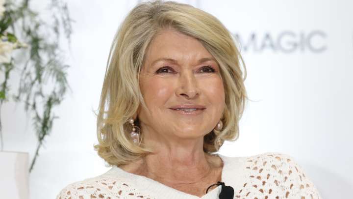 One Of Martha Stewart's Favorite One-Pot Meals Is A Classic Chicken Dish