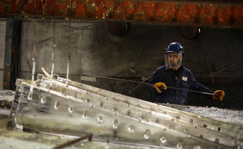 UK manufacturers see weakest outlook for orders since 2020