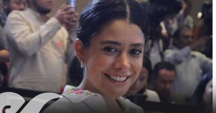 Captan a la hija menor de Ricardo Monreal en la Fashion Week de París