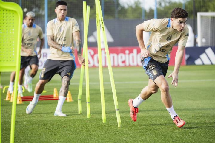 Argentina se prueba con Venezuela