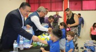 Entregó Estado mochilas y útiles escolares en escuelas de Juárez