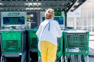 Los supermercados y centros comerciales que abren o cambian su horario en Huelva este 13 de octubre