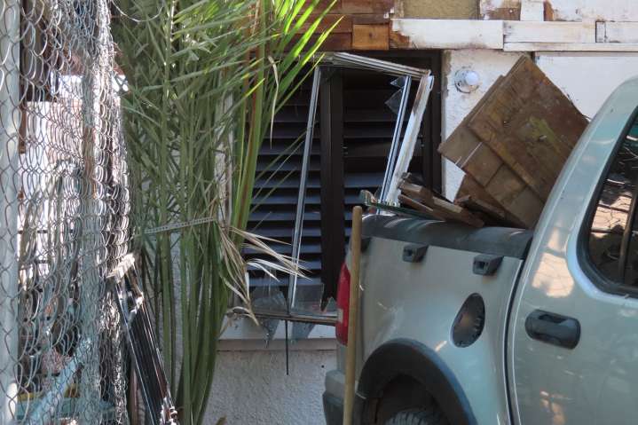 Invasores de vivienda piden dinero a cambio de salir de casa