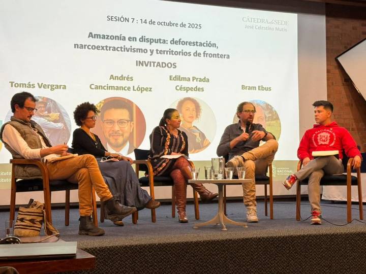 La Amazonía al borde del punto de no retorno, advierte Andrés Cancimance en la Universidad Nacional