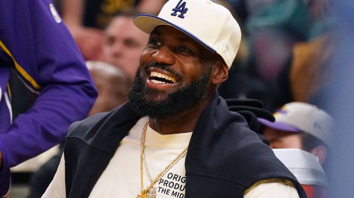NBA world responds to Lakers star LeBron James’ non-retirement ‘second decision’