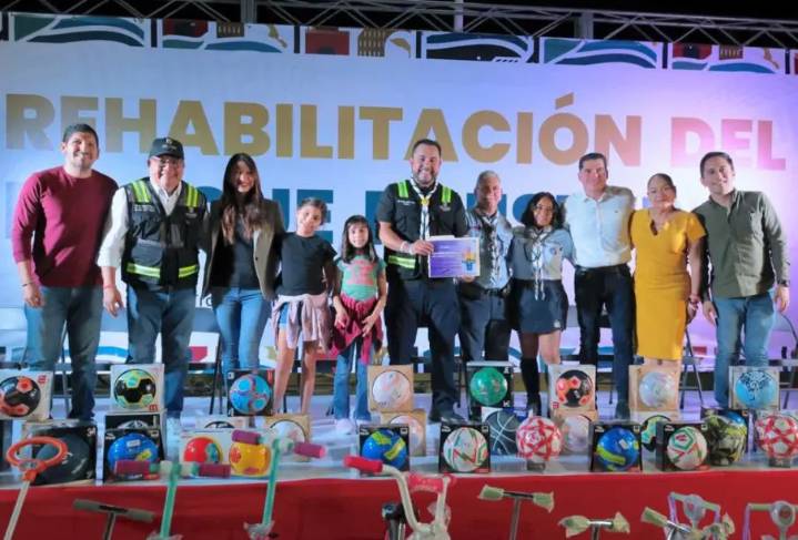 Christian Agúndez entrega la rehabilitación del parque Finisterra, con áreas exclusivas para mascotas