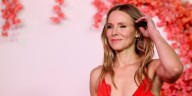 El método de Kristen Bell para mantenerse fuerte y equilibrada a los 44 años
