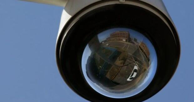 St. Louis man lit mobile police camera on fire, charges say