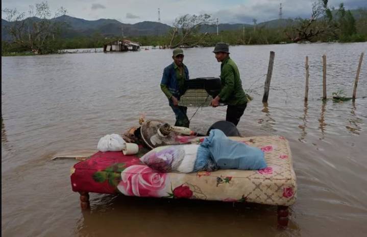 ¡DESASTRE EN EL CARIBE!  Huracán Melissa Deja 49 Muertos en el Caribe: Aumentan Víctimas y Daños