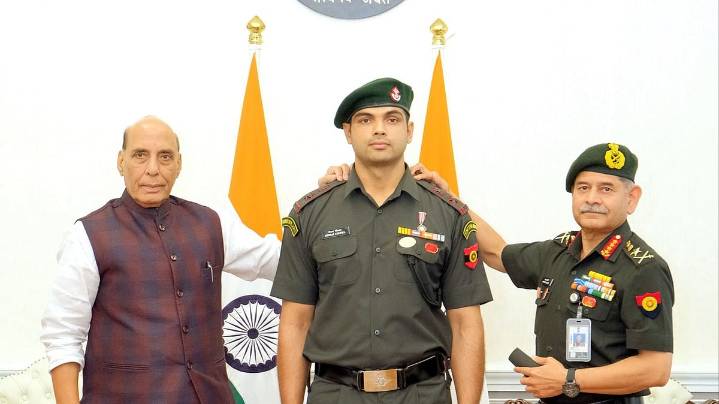 Neeraj Chopra Conferred Honorary Lieutenant Colonel Rank In Indian Army