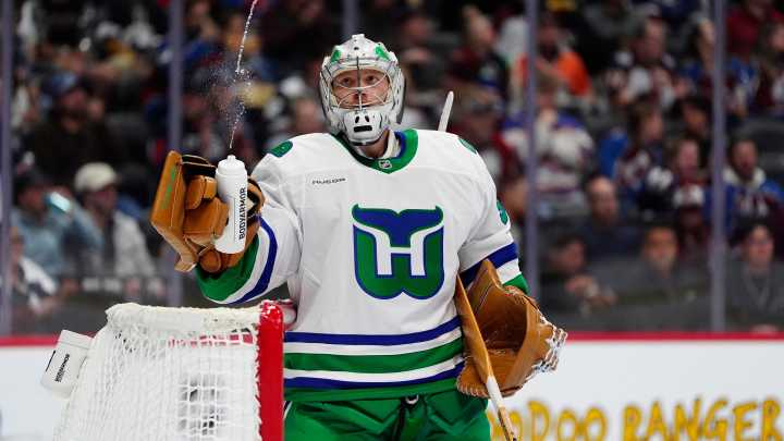 Golden Knights at Hurricanes odds, picks and predictions