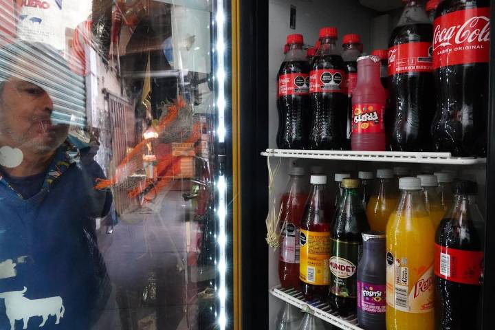 Impuestos a los refrescos en México: ¿qué modificaciones tendrán las versiones con azúcar y bebidas light?