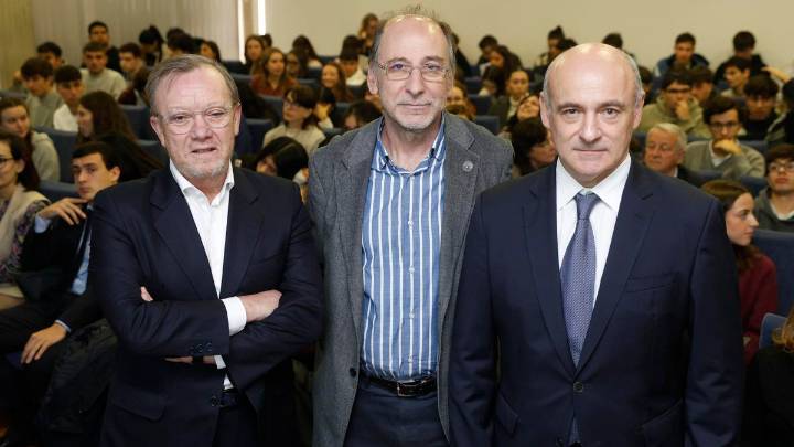 La Asturias que funciona analiza la claves en el asesoramiento financiero: actuar con "estilo ético y empeñarse en dar un servicio de excelencia"