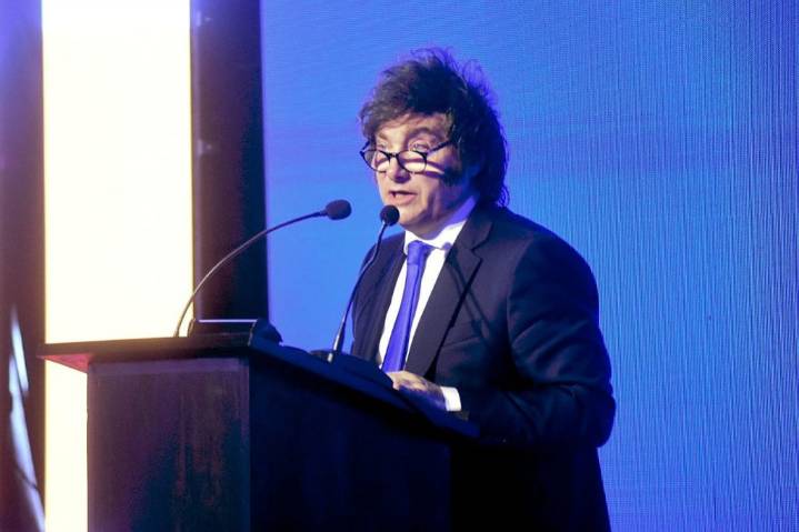 Milei anunció una “reforma laboral” para “dar previsibilidad a las empresas”