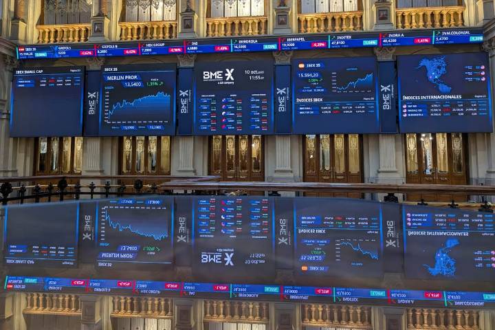 El Ibex 35 repunta a 15.560 puntos tras el alivio en la guerra comercial; BBVA espera el resultado de la OPA