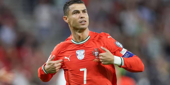 Cristiano Ronaldo: Biography, Soccer Player, Al