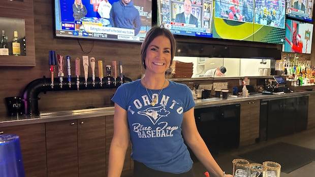 Toronto Blue Jays' fever comes to London. Here's where you can watch tonight's game