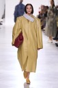 Versace se deshace de lo sexy y Gucci y Bottega Veneta se actualizan reciclando el pasado: los debuts de los directores creativos en Milán abren paso a Dior y Chanel