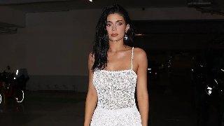 Kylie Jenner Is Real Haute Couture Queen In White Mini Dress Made Entirely Out Of 'Paper' At Paris Fashion Week