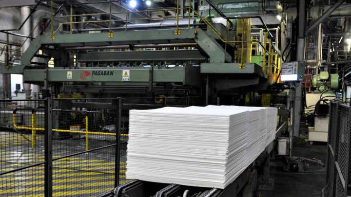 Preocupación entre los trabajadores de Celulosa Argentina: siguen sin cobrar y no hay fecha de reactivación
