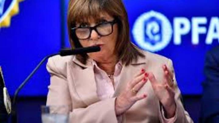 Bullrich destacó el rol de las fuerzas federales en la captura de los acusados La ministra de Seguridad dijo que los crímenes de Morena Verdi, Brenda Loreley Del Castillo y Lara Gutiérrez fueron comet