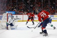 Deadspin | Early second period flurry propels Capitals past Kraken