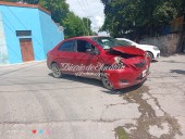 Conductor ignora el alto de disco y causa choque en centro de Motul
