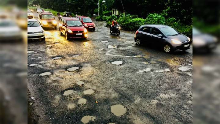 J&K allocates over 500 cr for cities, pothole repair schemes