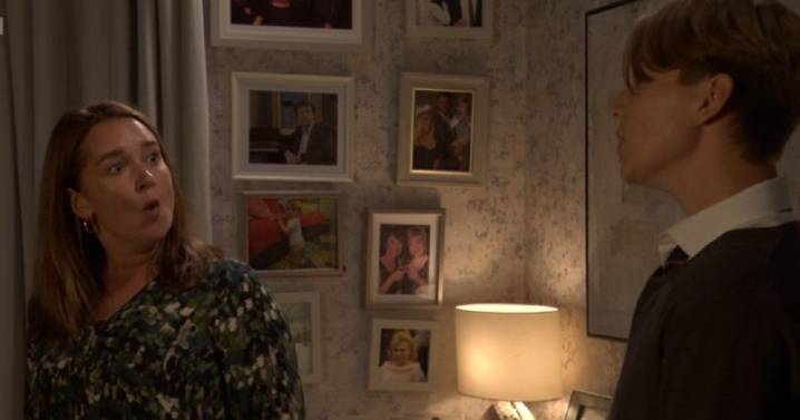 EastEnders fans brand star 'generational talent' after Joel Marshall attacks Vicki Fowler in 'upsetting' scenes