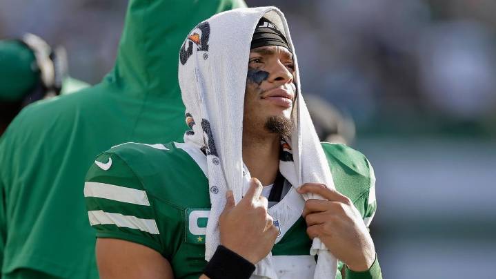 Jets are back to square one at quarterback