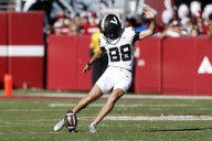 Vanderbilt special teams hosts kicking clinic to prepare students for 'College GameDay'