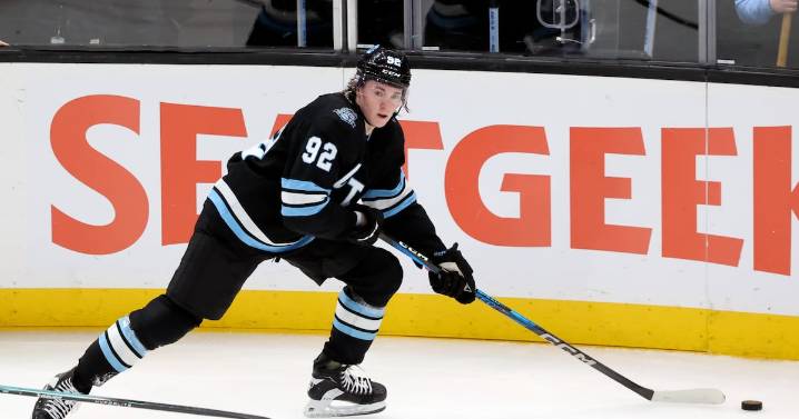 Logan Cooley reportedly turned down this contract offer from the Mammoth