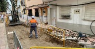 Fuengirola renueva las infraestructuras hídricas soterradas de la calle Reyes Católicos