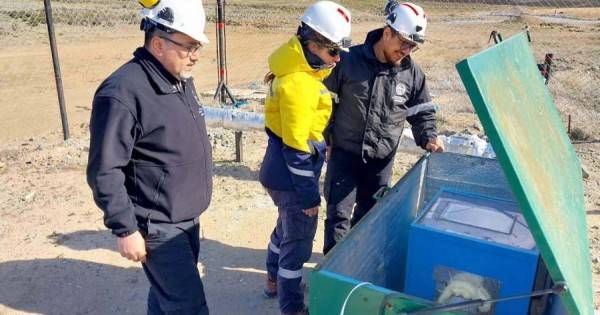 Inspecciones hídricas en el yacimiento Cerro Negro