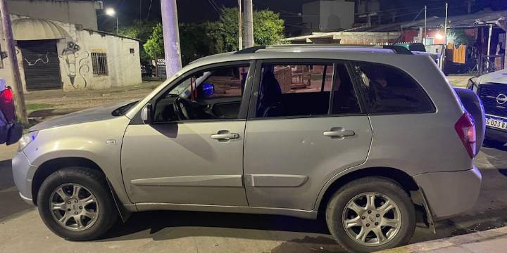 Un policía que trabajaba como chofer de aplicación mató a un adolescente que intentó asaltarlo